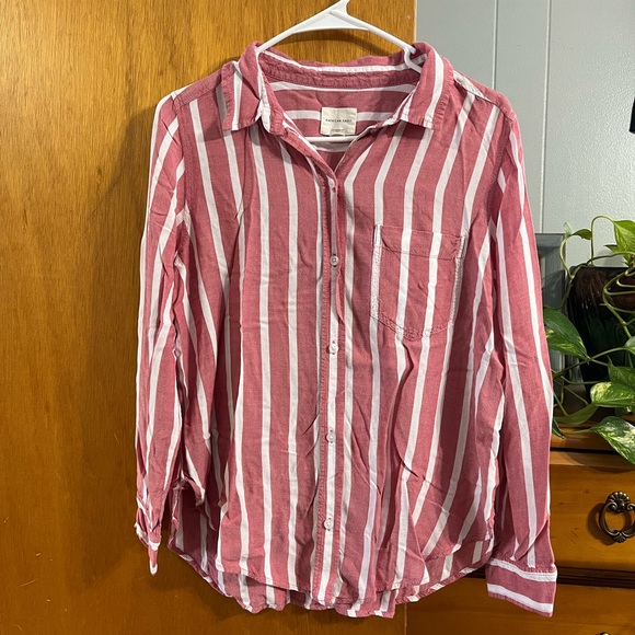 American Eagle Outfitters Tops - American Eagle Oversize Fit Red and White Stripe Long Sleeve Button Down Blouse